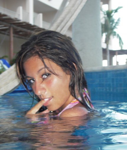 moi a la piscine !!